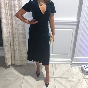 Gianni Bini green velour dress